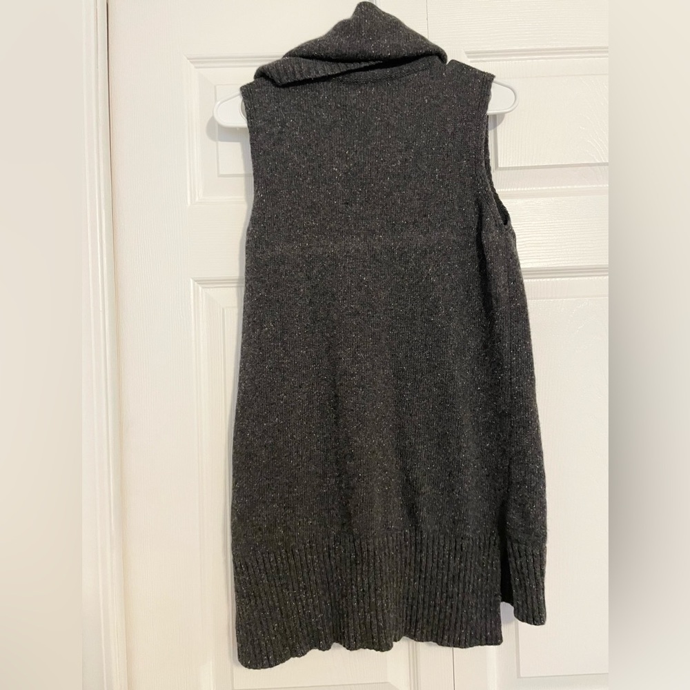MIA MAI Wool Silk Blend Sleeveless Turtleneck Sweater - Picture 8 of 8